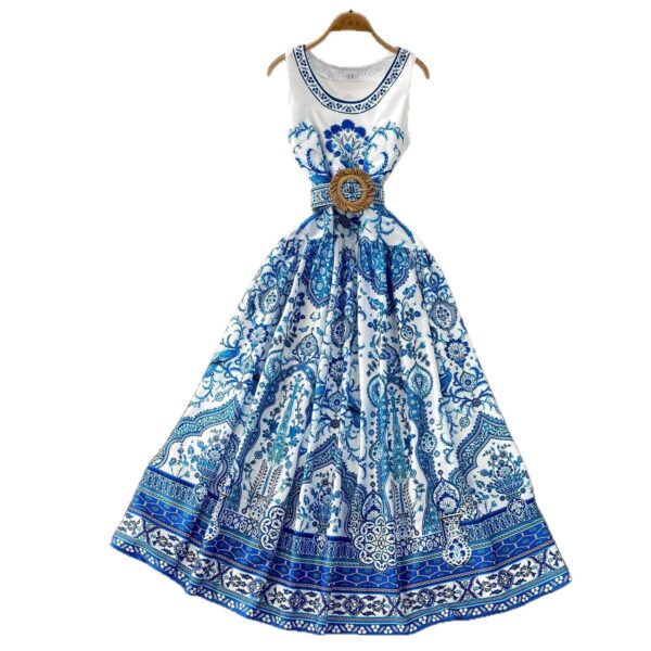 Retro Belted Waist-defined Maxi Skirt With A Flared Hem