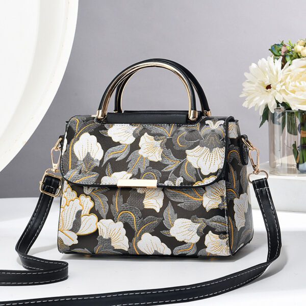 0a73584a-e30e-494c-94b8-d91f5cda99f7.jpg Chinese Style Printed Trendy Women's Shoulder Messenger Bag