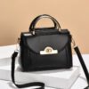 0eb571bb-3cd0-49fa-b8d5-3523a5bd9feb.jpg Spring And Summer New Women's Messenger Bag