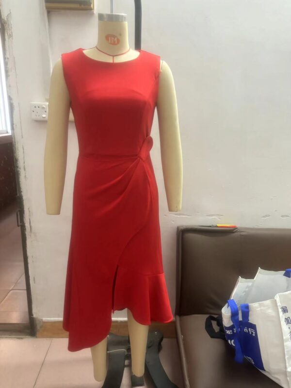 2026 Summer Women's New European And American Sleeveless Solid Color Fashion Versatile Temperament Round Neck Dress