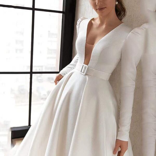 1621222576956.jpg Ladies Style White Dress Satin Surface Was Thin And High French Temperament Dress Long Skirt