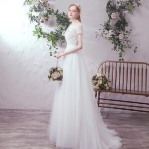 1679457557995.jpg Bride Sen's simple atmosphere small tail gauze dress skirt