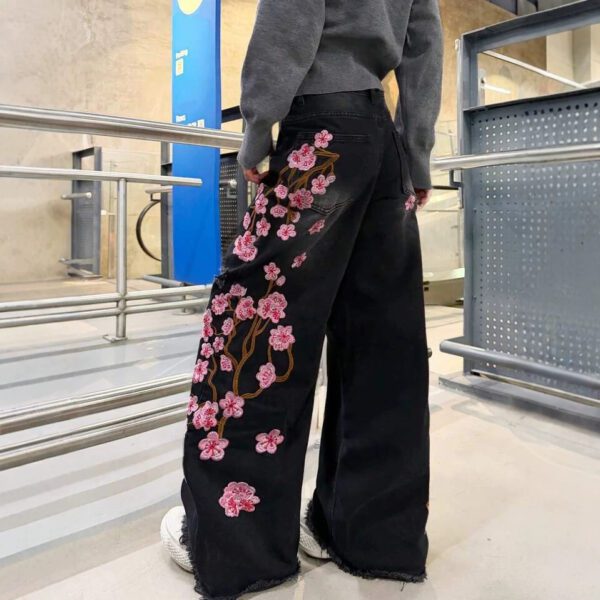 181618b2-0a58-46a7-a7d9-94a0bb04602a.jpg Womens Retro Floral Embroidery Jeans