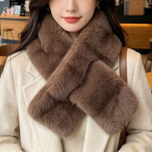 226a60f0-77dc-44fe-965e-392cbb573de5.jpg Striped Color Contrast Soft Plush Cross-hole Scarf With Retro And Sophisticated Style, Suitable For Autumn And Winter Commuting And Traveling Outfits.