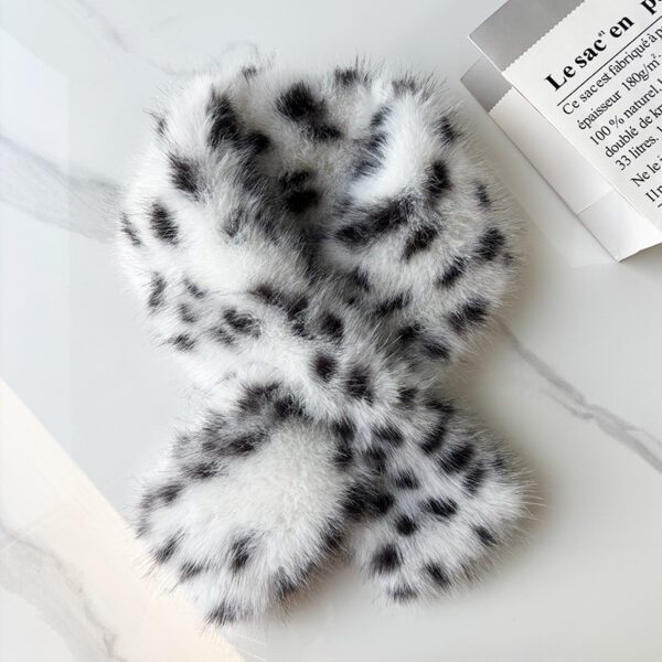 Natural Spotted Leopard Print Plush Cross Neck Scarf With A Korean-style Gentle Style For Autumn And Winter Daily Outings