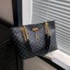2c785d1f-b14b-43dc-a04b-12fdf6f9bb1f.jpg Retro Commuter Texture Chain Shoulder Bag For Women Spring