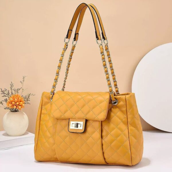 2e2d9c31-88c7-47fe-8891-e850ca7d9d86.jpg Women's Solid Color Simple Embroidery Thread Rhombus Large Capacity Chain Shoulder Messenger Bag