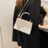 2e360e21-c93e-4edd-9085-06c37e425d2b.jpg Autumn And Winter Special-interest Design Fashion Handbag