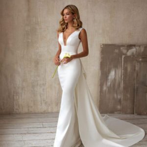 30e76859-d74c-44ee-8045-fb671557d16b.jpg Sexy V-Neck Sleeveless Tail Wedding Dress Long Dress