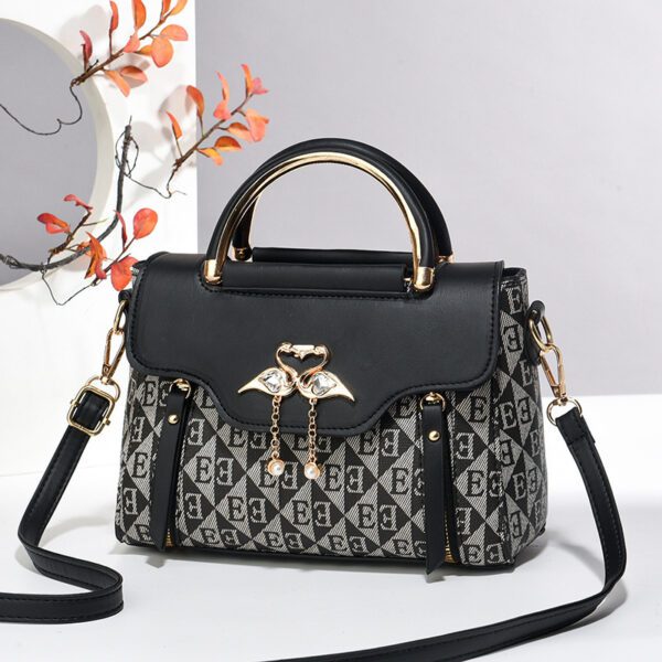 40d63d52-9b3e-4244-b92f-fbfe1faa00ba.jpg Womens Stylish Versatile Tote Shoulder And Crossbody Bag