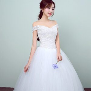 4301931219_1347972567.400x400.jpg Simple and slim white wedding dress
