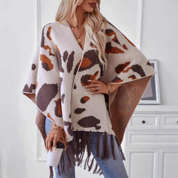 43d6c1d8-641e-4aea-af7c-d98007f35375.jpg Drizzle-Color Leopard-Print Knitted Tassel CapeShoulder Wrap For Women