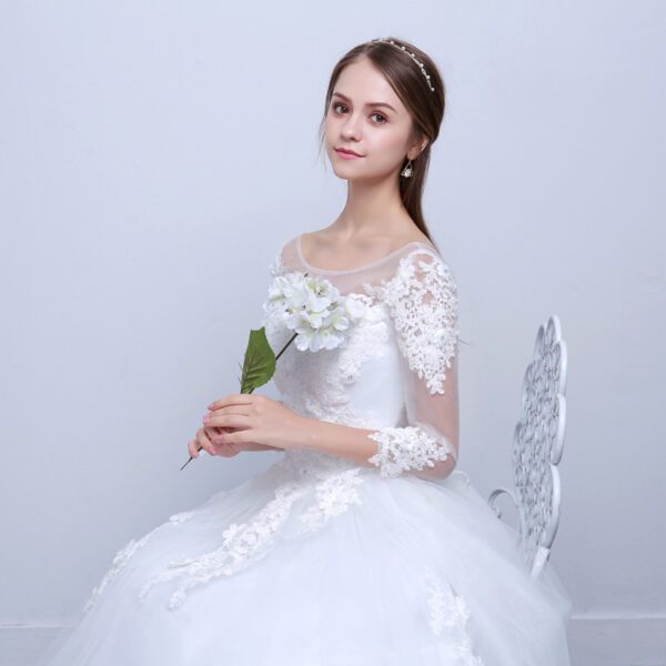 4413414668_239275732.jpg new shoulders Slim Qi wedding bride married slim wedding dress