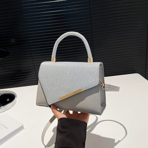 4ef6ef33-e4d8-47aa-87ed-63656bd2323e.jpg Autumn And Winter Special-interest Design Fashion Handbag