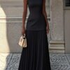 2026 European And American Women's New Solid Color Sleeveless Knitted Tank Top Knitted Skirt Set Two Piece Set