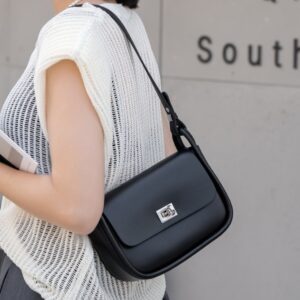 6fbce8ea-8ce3-46e2-88ea-69087dc3f9e3.jpg Cowhide Shoulder And Crossbody Bags As Well As Underarm Bags
