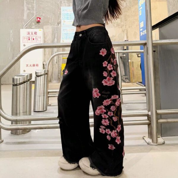 746a1992-150c-4b1a-9a86-0fbd79e33855.jpg Womens Retro Floral Embroidery Jeans