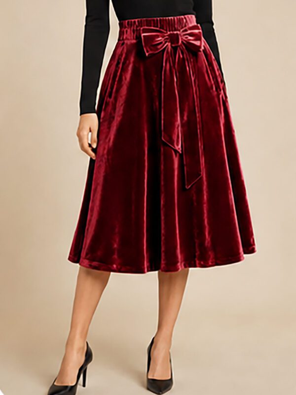 Lady's Half-length Skirt