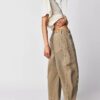 7934188a-7be9-4bf7-b237-15475337c5df.jpg High Stretch Mid-Rise Barrel Jeans Fashion Wide Leg Shape Women Casual Baggy Mid Waist Denim Jeans