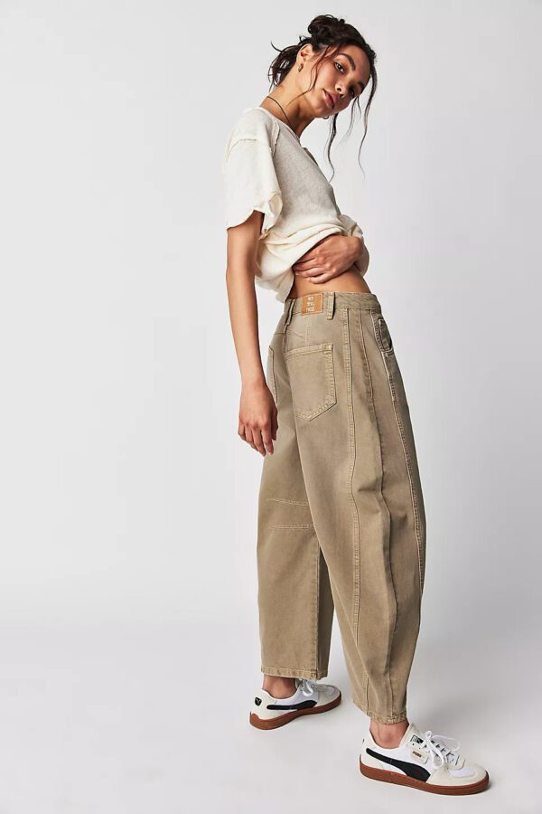 7934188a-7be9-4bf7-b237-15475337c5df.jpg High Stretch Mid-Rise Barrel Jeans Fashion Wide Leg Shape Women Casual Baggy Mid Waist Denim Jeans