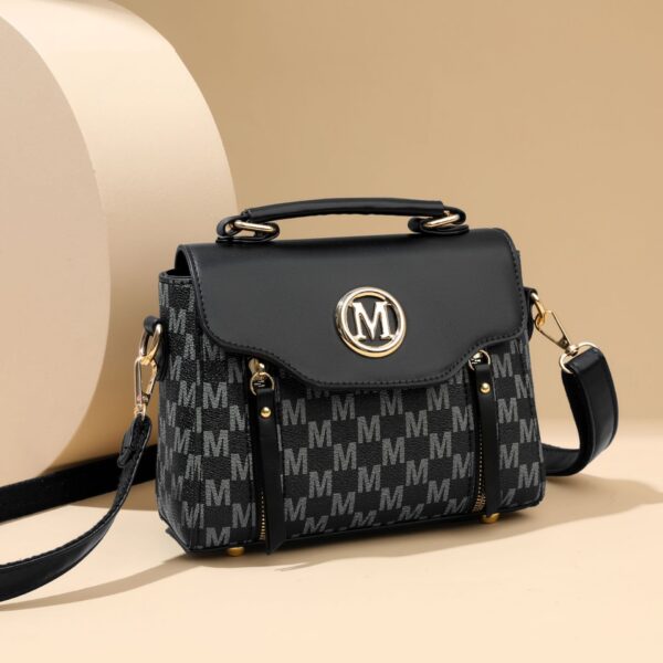 7f12194a-5df1-4ee4-bf82-44e6b8a9be3c.jpg Women's Classic Retro Crossbody Shoulder Handbag