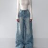 84334e4f-e147-4628-8878-a71dfbdbbc36.jpg Irregular Rhinestone Jeans