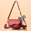 8b73a195-ec40-4e55-aa51-aa90815b31c3.jpg Special Interest Light Luxury Fall Winter Fashion Underarm Saddle Bag