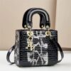 95577b59-abe0-4c60-8d88-0509181cbc2f.jpg Women's Handbag Shoulder Messenger Bag