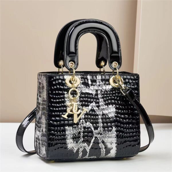 95577b59-abe0-4c60-8d88-0509181cbc2f.jpg Women's Handbag Shoulder Messenger Bag