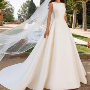 9a4dfd04-0a01-4bde-8fd4-2f6dcc5ea618.jpg French Retro Lace Advanced Texture Satin Slim Bridal Simple Elegant Trailing Wedding Dress