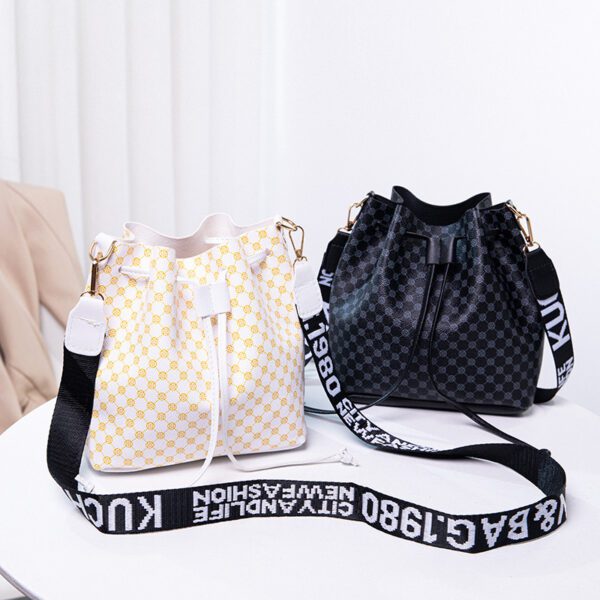 Printed Bucket Bag PU Multi Layer Soft Leather Women's Fashion Simple Shoulder Bag Fashion Women's Crossbody Bag