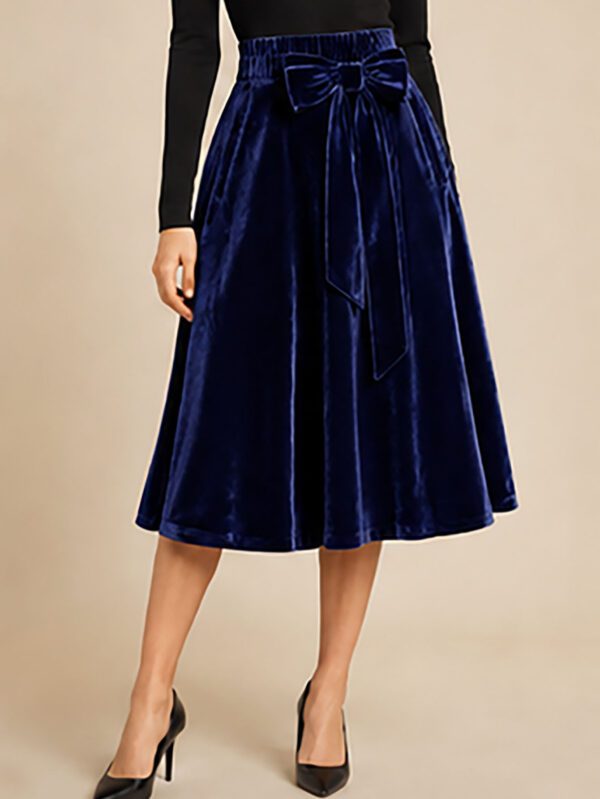 Lady's Half-length Skirt