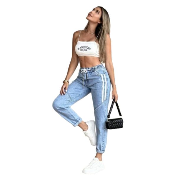 ac89a51f-dca6-4026-a95b-5587c904d6fd.jpg Versatile Light-colored Slim-fit Womens Jeans