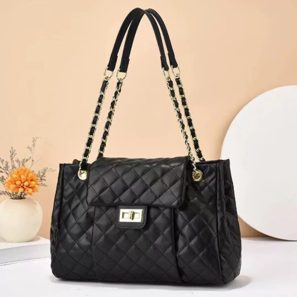 bbf41fa6-cd80-4ee4-b202-99841db157ab.jpg Women's Solid Color Simple Embroidery Thread Rhombus Large Capacity Chain Shoulder Messenger Bag