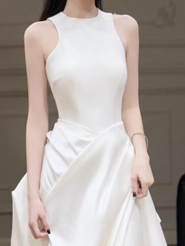 bd11f70e-48a1-4336-b57a-1565176b0e8b.jpg French-style Strapless Lightweight Wedding Dress Chic And Luxe Satin