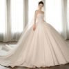 c5a026fe-a5b5-4447-be04-eb63ab4ccf82.jpg A Strapless Dress With A Big Train