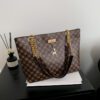 dfae8e3c-0c04-4fb3-a663-735f68fe1f3d.jpg Retro Commuter Texture Chain Shoulder Bag For Women Spring