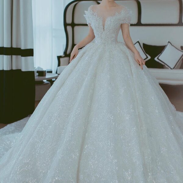 f28ce078-78e3-47c3-941f-3ea43d95c47d.jpg Off Shoulder French Main Wedding Dress