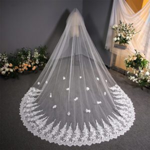 f614c761-3065-4fb9-a9ce-888f161aed20.jpg Lace Lace Wedding Dress Trailing Bridal Headdress